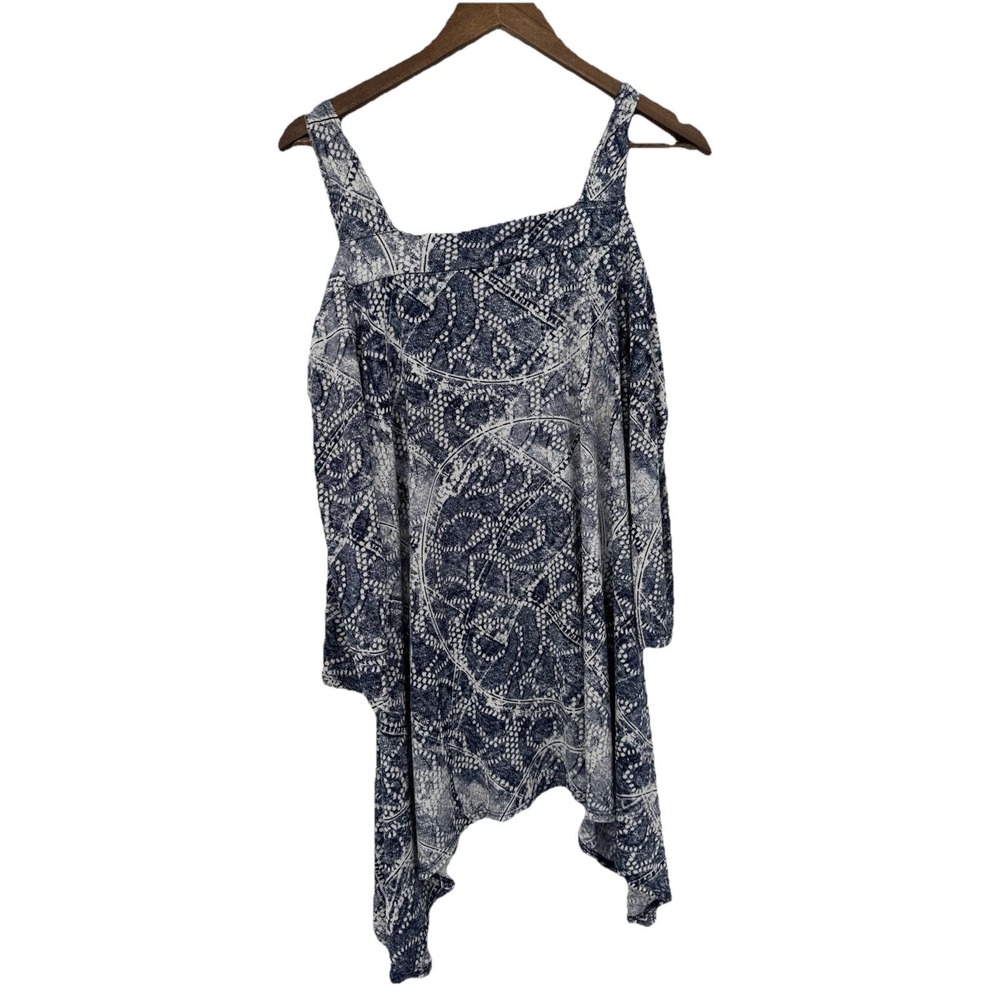 Clara Sun Woo Blue White Patterned Cold Shoulder Sharkbite Hem Top Cottagecore L
